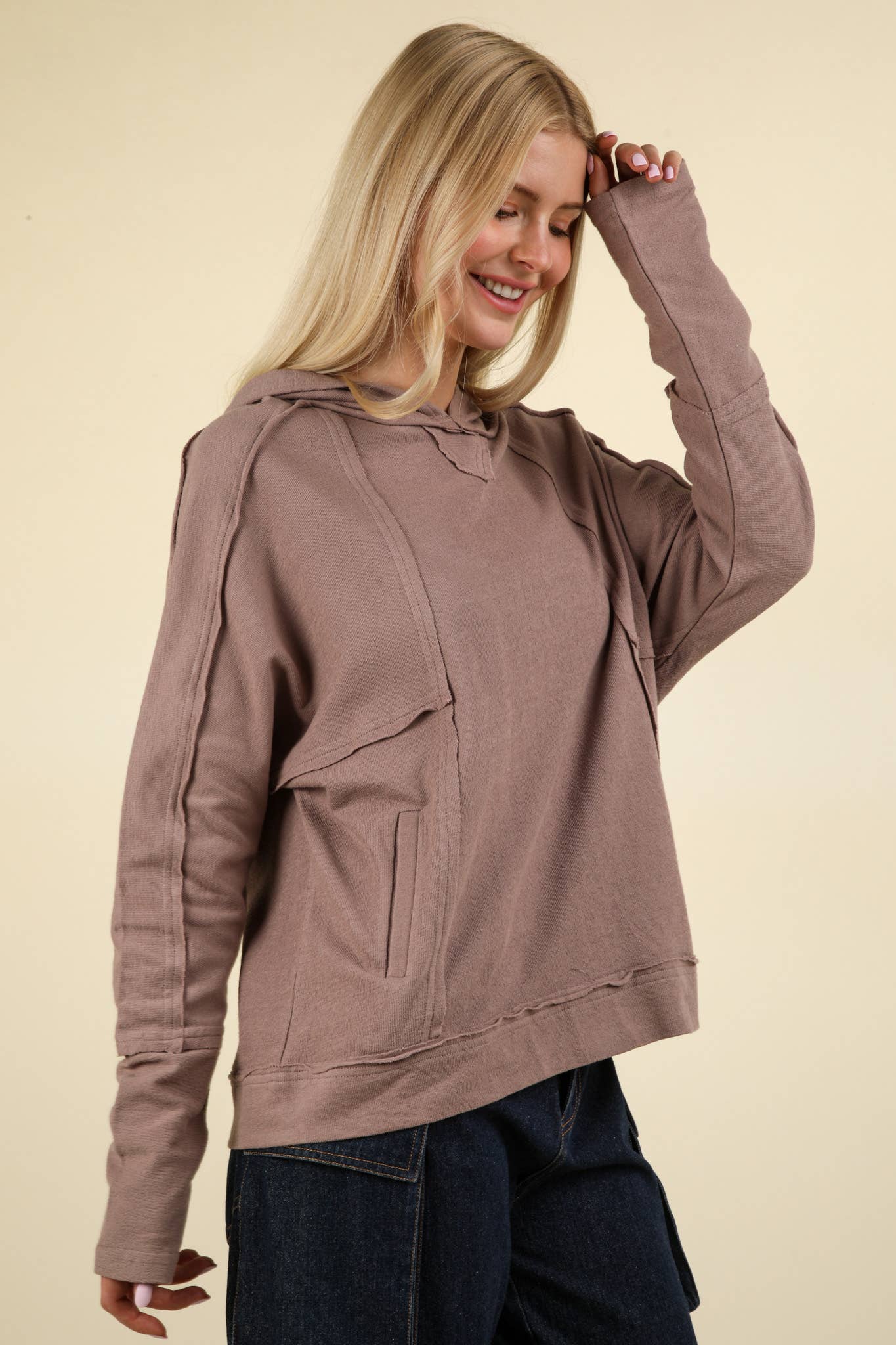 Raw Edge Cute Detail Hoodie Knit Top