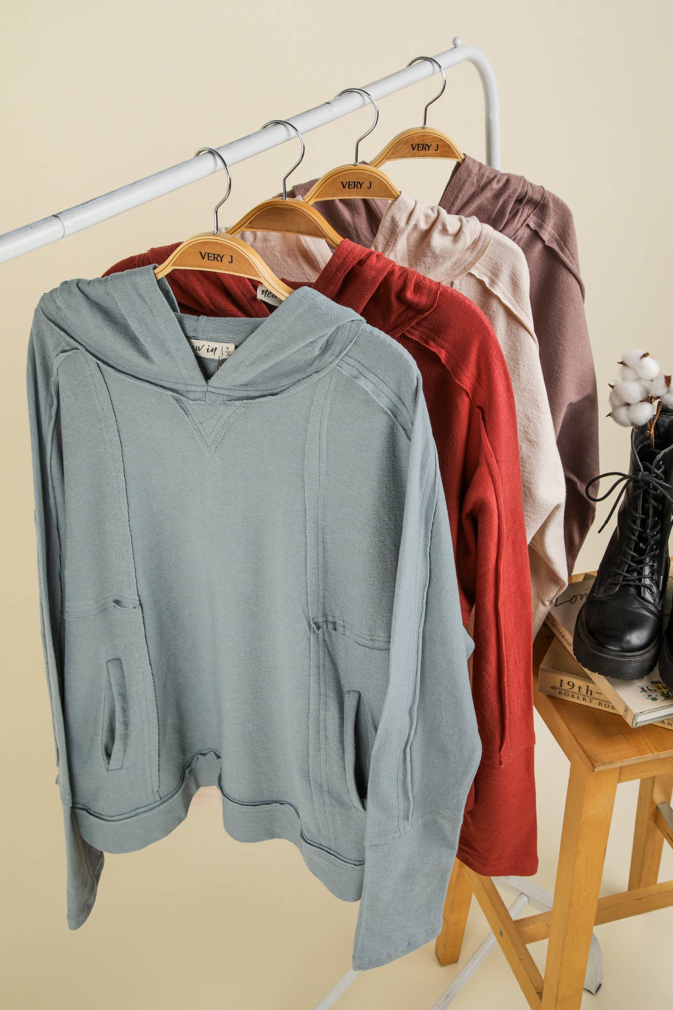 Raw Edge Cute Detail Hoodie Knit Top