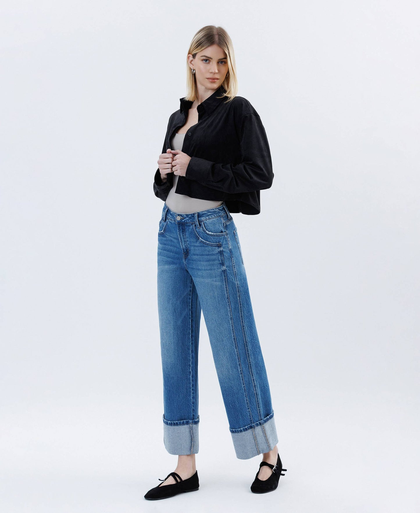 SUPER HIGH RISE CUFFED BAGGY WIDE JEANS