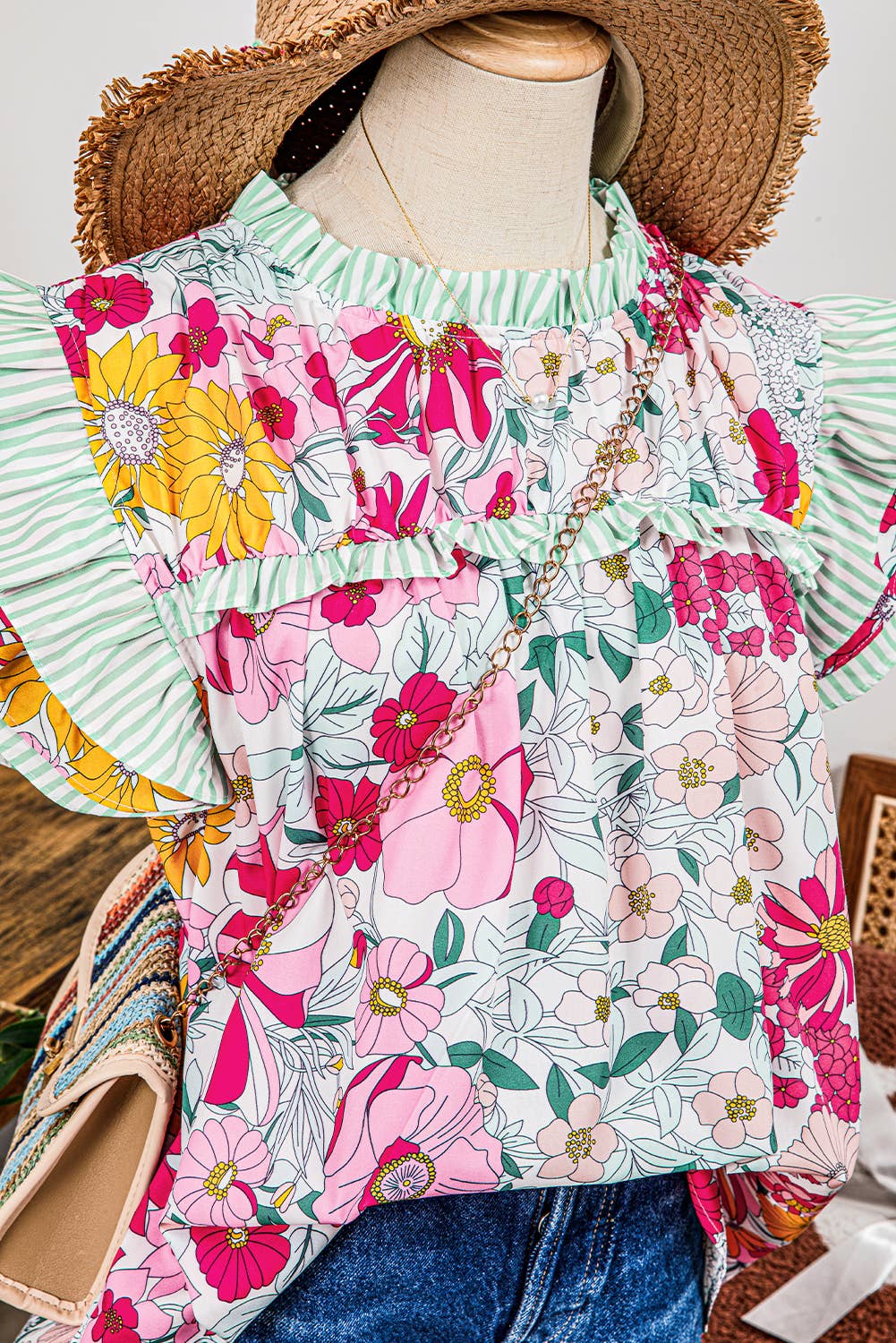 Fashion-W Floral Contrast Ruffle Trim Short Sleeve Blouse